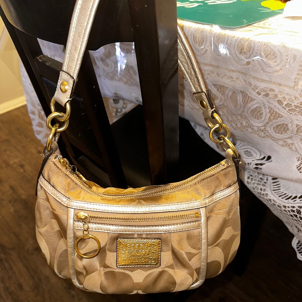 Poppy coach shoulder purse